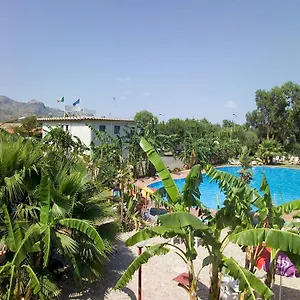 Villaggio Alkantara *** Джардини-Наксос