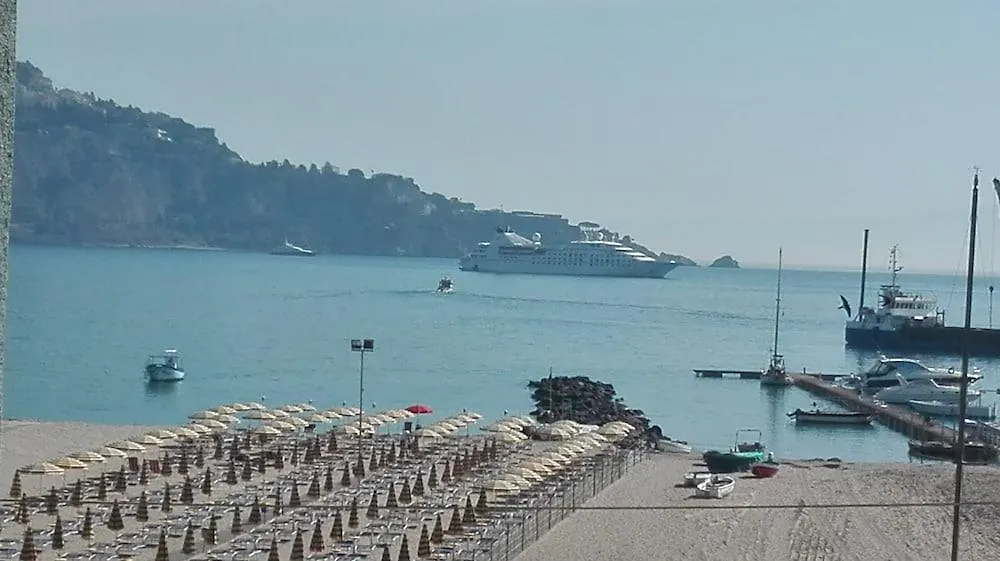 *** Szálloda Kalaskiso' Giardini Naxos Olaszország