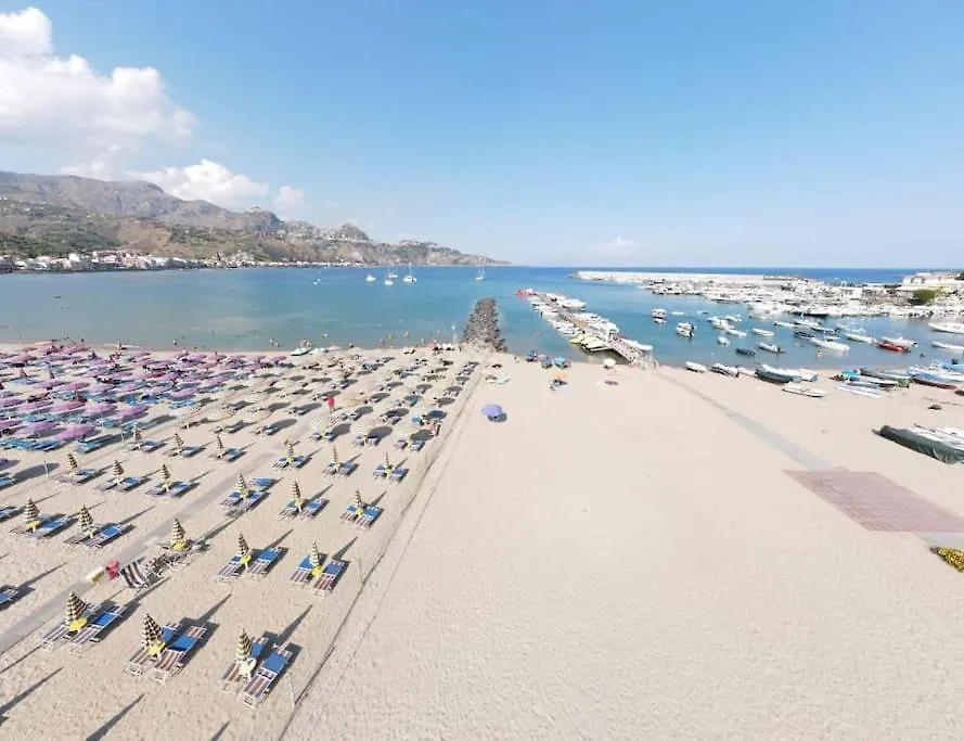 Kalaskiso' Giardini Naxos Szálloda