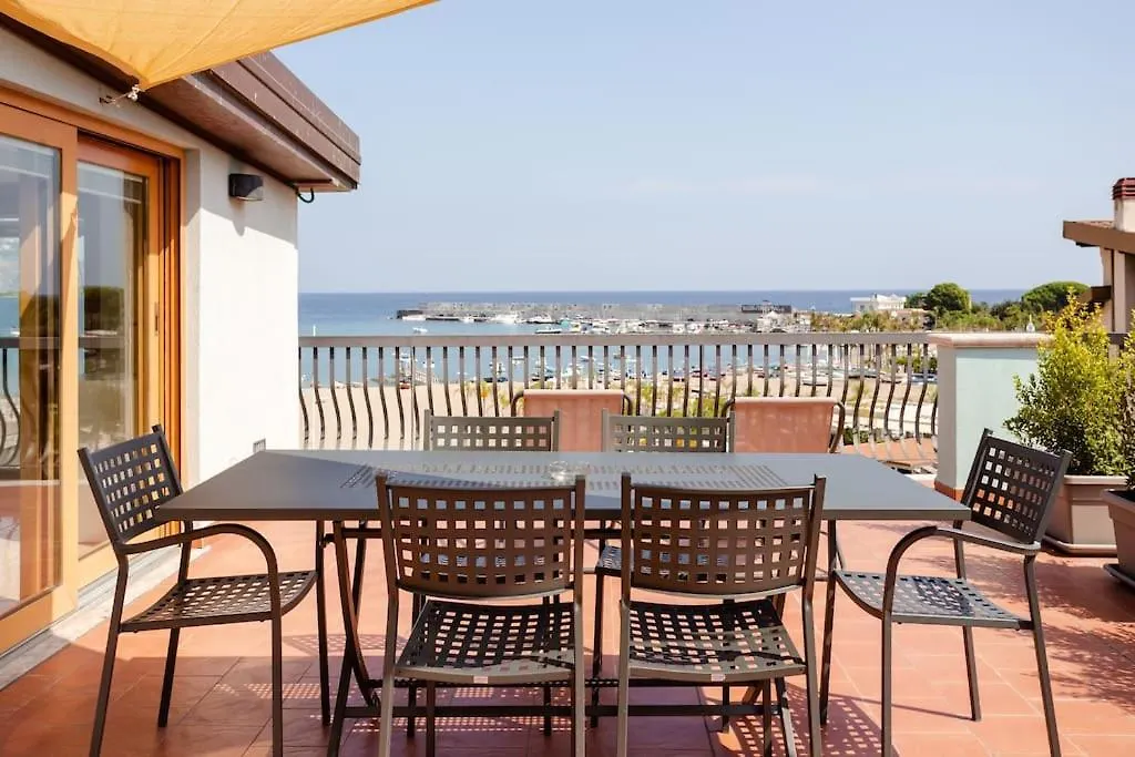 *** Szálloda Kalaskiso' Giardini Naxos Olaszország
