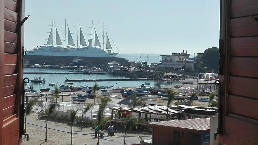Kalaskiso' Giardini Naxos Olaszország